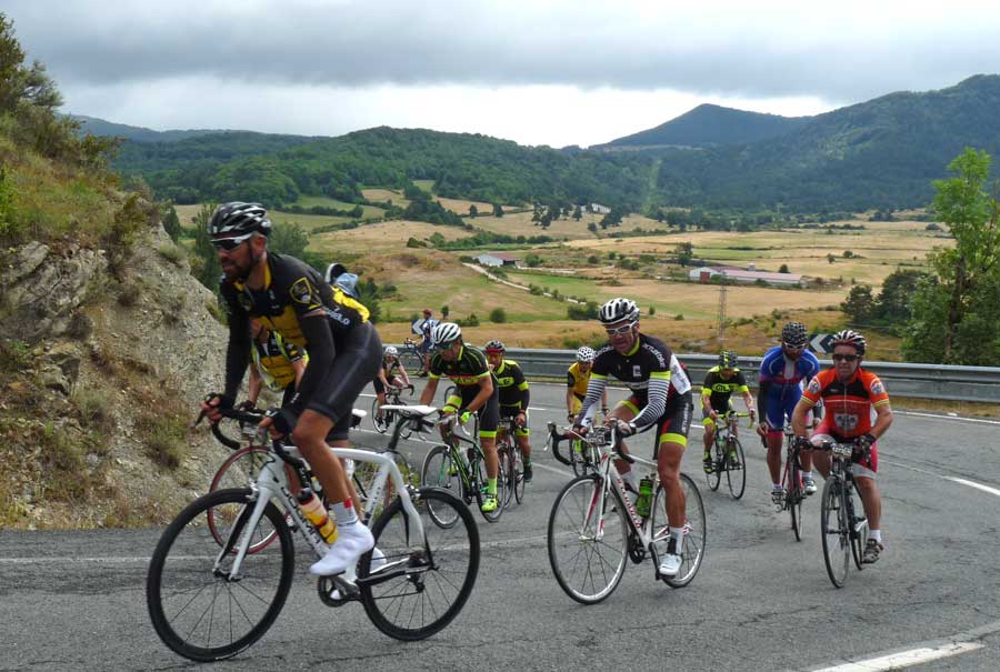 Pamplona-Castillos-del-Reyno-bike-route-Puerto-de-Erro