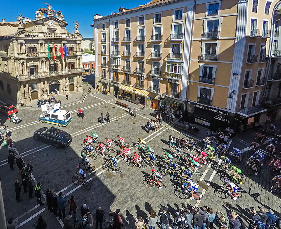 Pelotón profesional en Pamplona