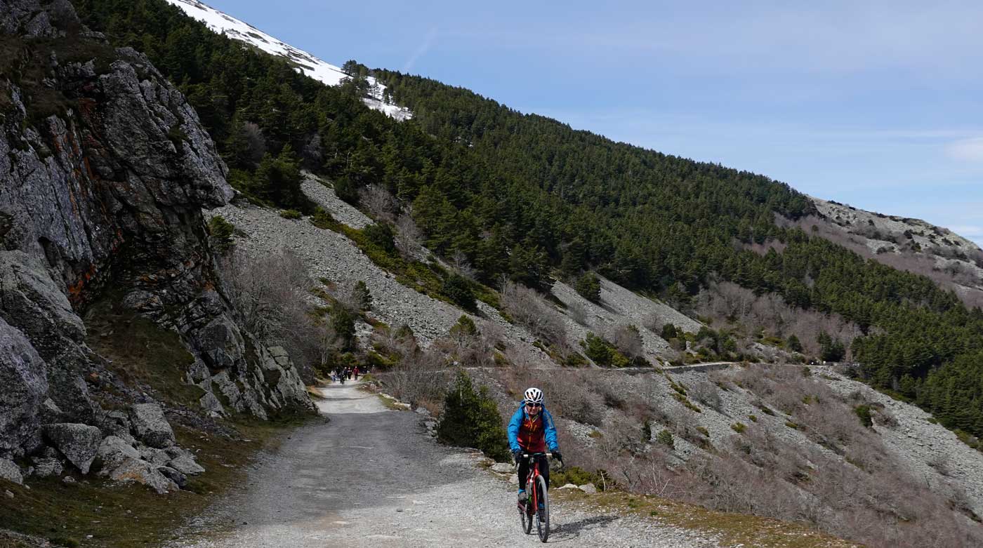 ciclista en el Moncayo